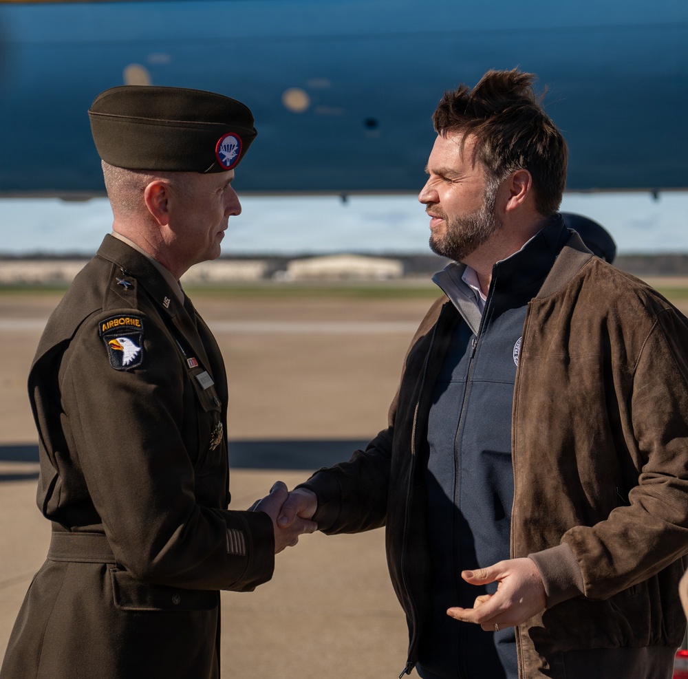 Vice President JD Vance visits Ft. Campbell, KY for Thanksgiving