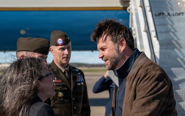 Vice President JD Vance visits Ft. Campbell, KY for Thanksgiving