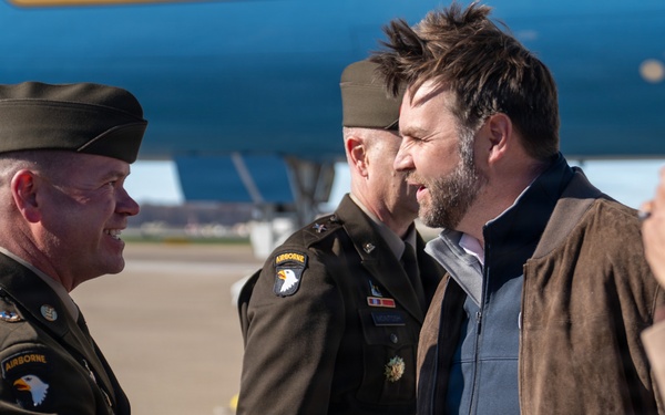 Vice President JD Vance visits Ft. Campbell, KY for Thanksgiving