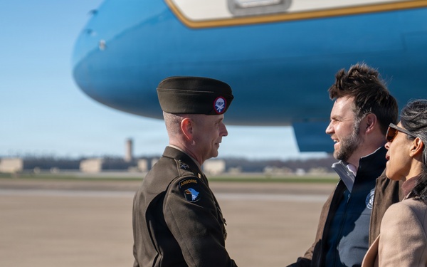 Vice President JD Vance visits Ft. Campbell, KY for Thanksgiving