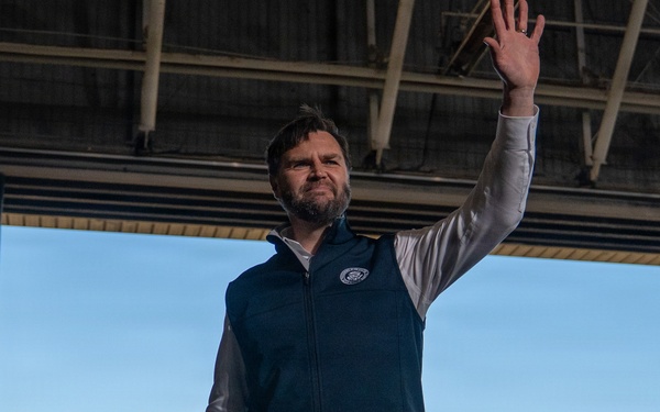 Vice President JD Vance visits Ft. Campbell, KY for Thanksgiving