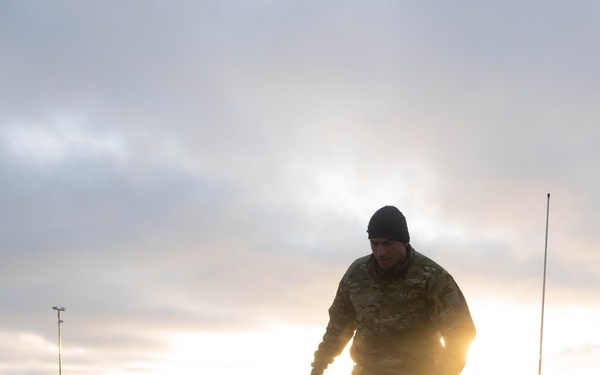 FREEZING WINDS 25 - Explosive Ordnance Disposal Underwater Demolition and mine towing Operations