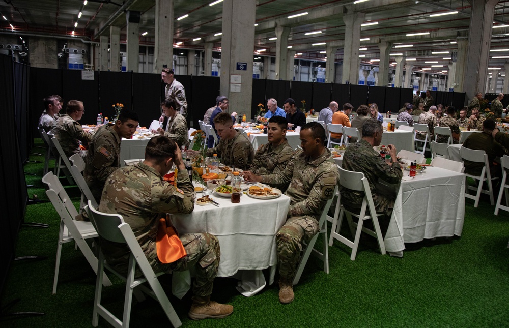 USARCENT Thanksgiving at the CMCC