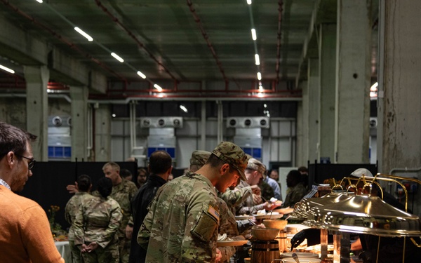 USARCENT Thanksgiving at the CMCC