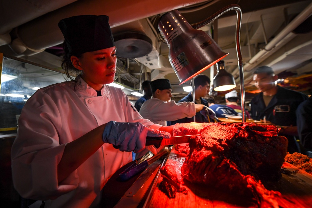 Nimitz Sailors Prepare Thanksgiving Dinner