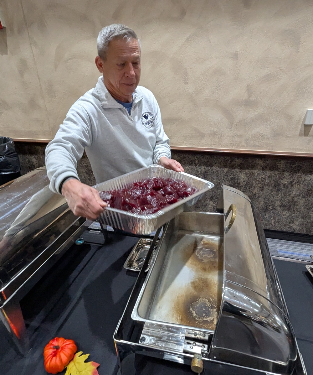 Fort Drum FMWR hosts Thanksgiving meal for the community