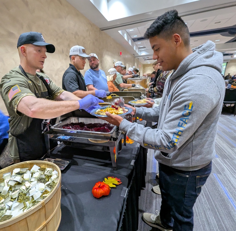 Fort Drum FMWR hosts Thanksgiving meal for the community