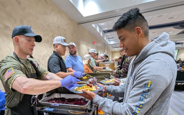 Fort Drum FMWR hosts Thanksgiving meal for the community