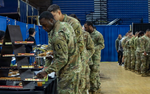 D.C. Safe and Beautiful Mission Troops Gather for Thanksgiving Meal