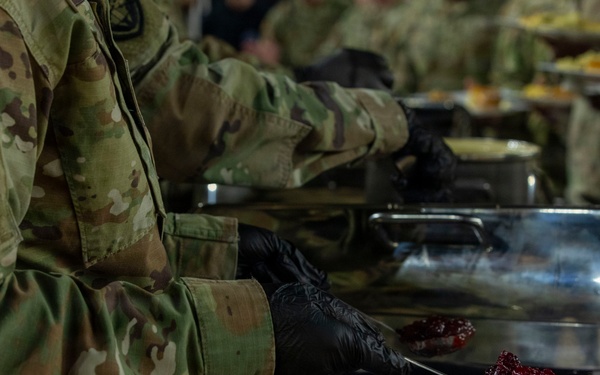 D.C. Safe and Beautiful Mission Troops Gather for Thanksgiving Meal