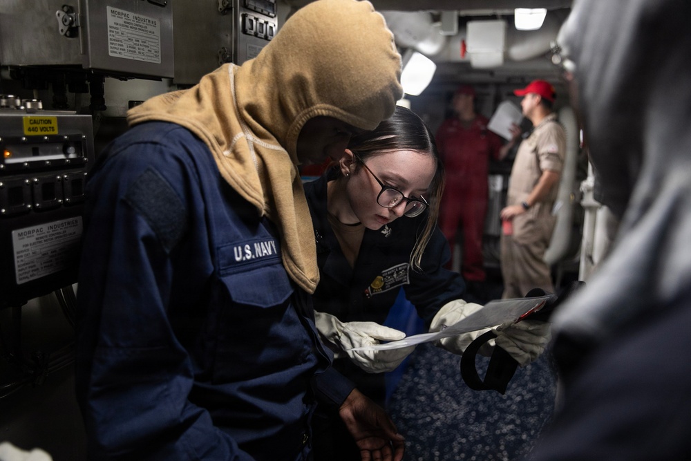 Wayne E. Meyer Conducts GQ Drill