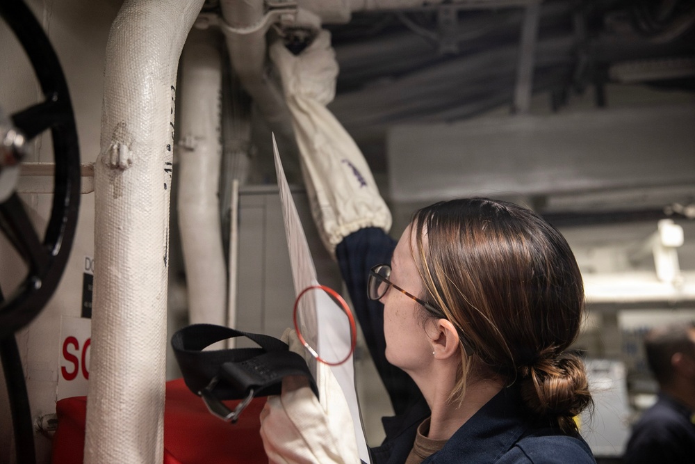 Wayne E. Meyer Conducts GQ Drill