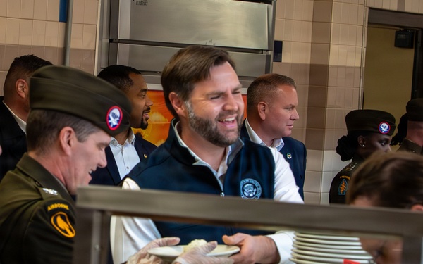 Vice President Visits Fort Campbell for Thanksgiving