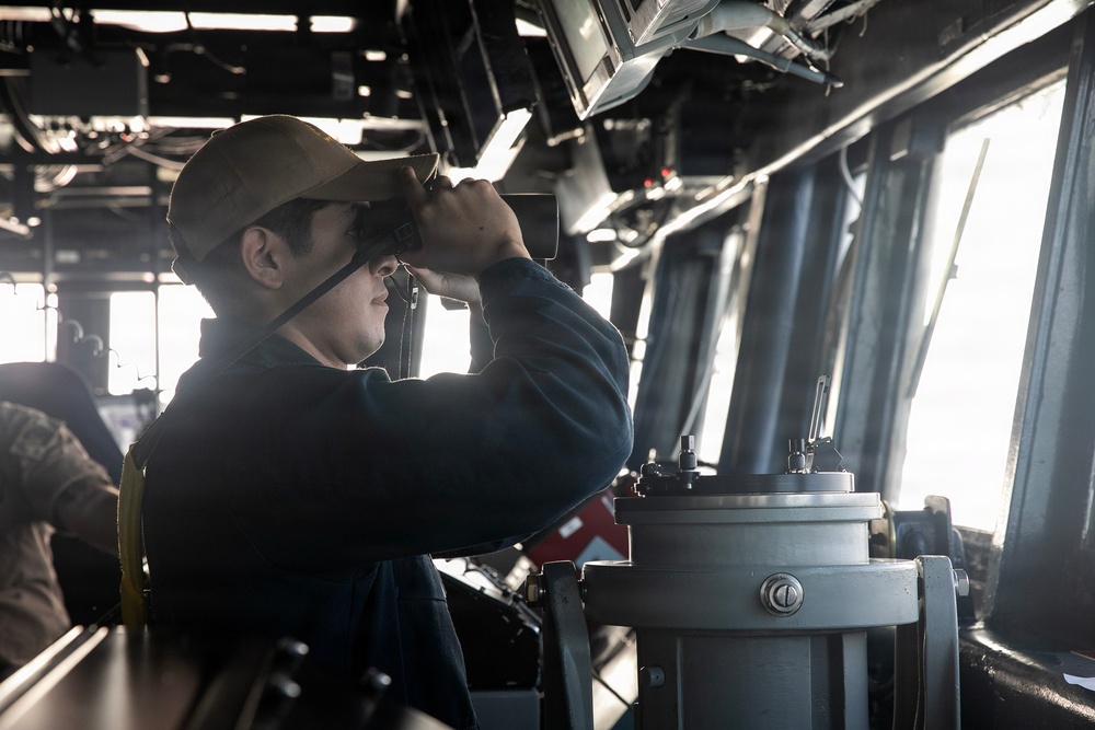 Wayne E. Meyer Enters Diego Garcia, BIOT