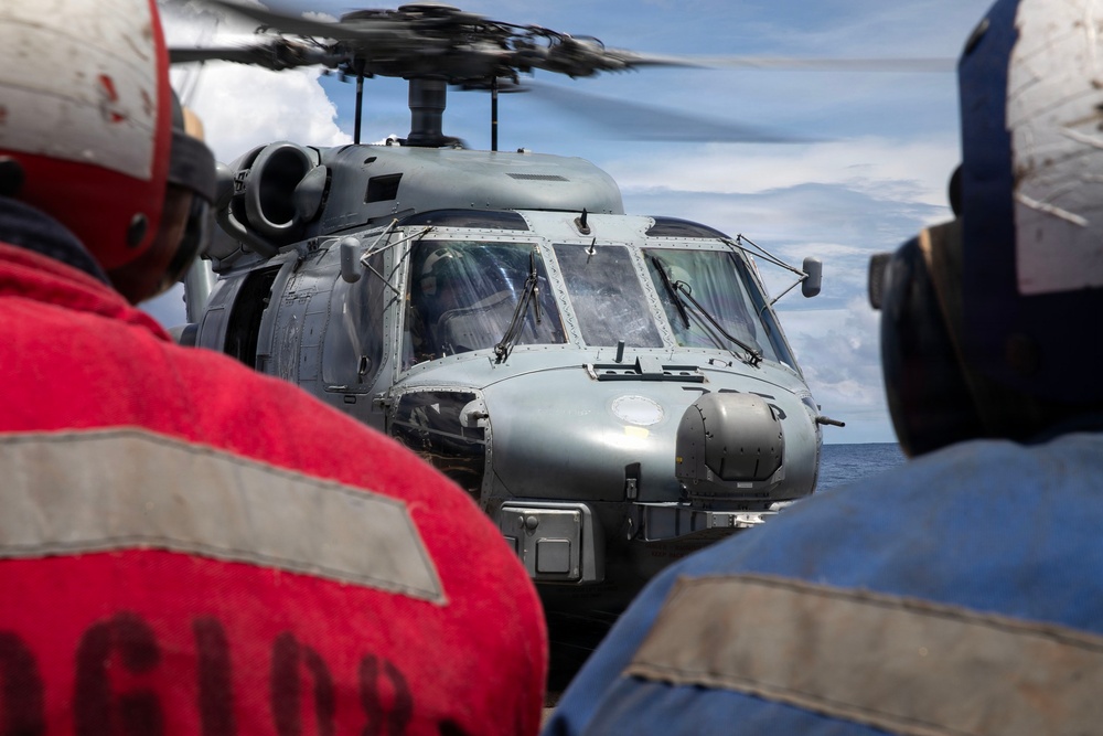 Wayne E. Meyer Conducts Flight Operations