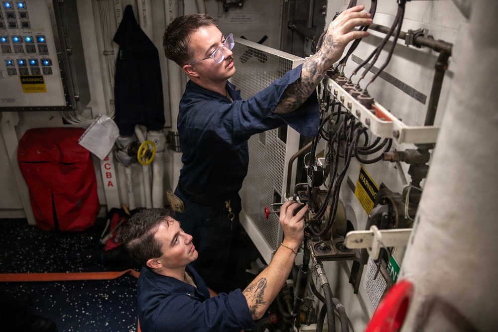 Wayne E. Meyer Conducts Routine Operations