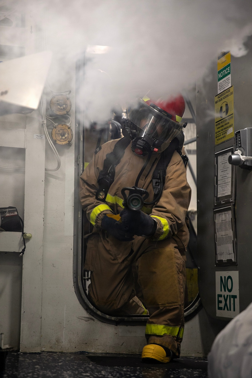 Wayne E. Meyer Conducts Damage Control Drill