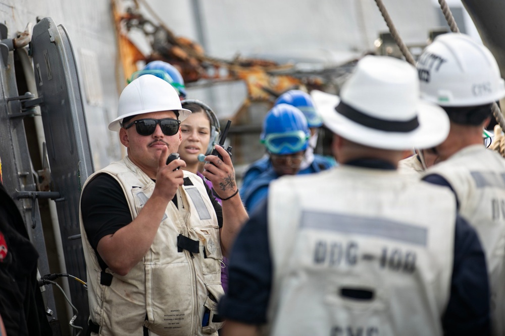 Wayne E. Meyer Conducts Replenishment-at-Sea