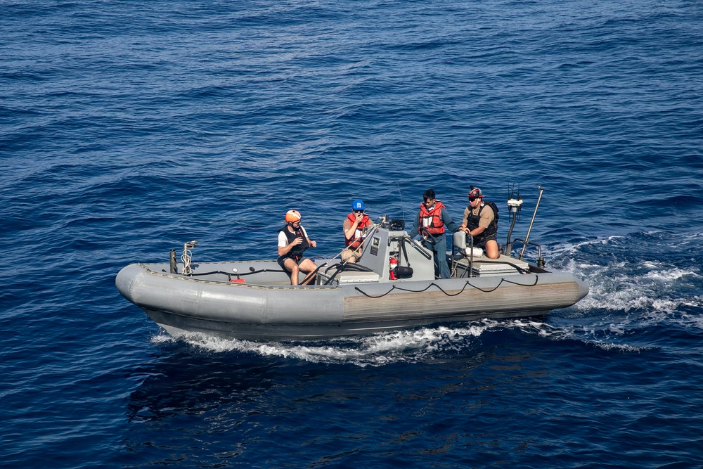 Wayne E. Meyer Conducts Small Boat Operations