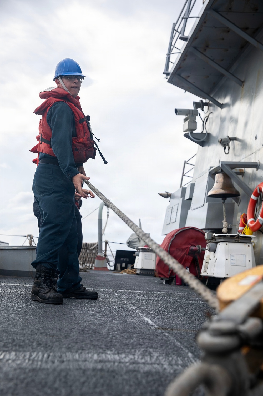 Wayne E. Meyer Conducts Replenishment-at-Sea