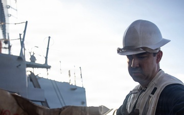 Wayne E. Meyer Conducts Replenishment-at-Sea