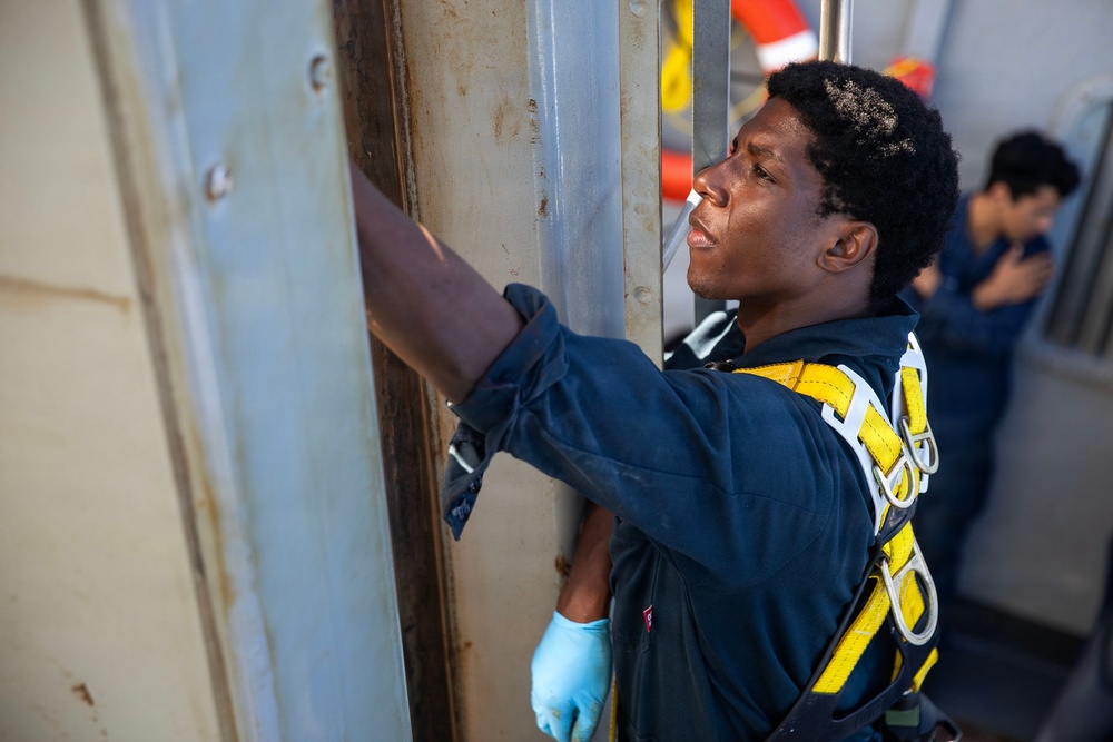 Wayne E. Meyer Conducts Routine Operations