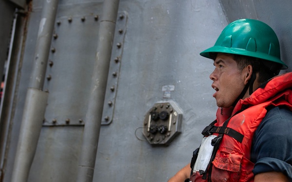 Wayne E. Meyer Conducts Replenishment-at-Sea