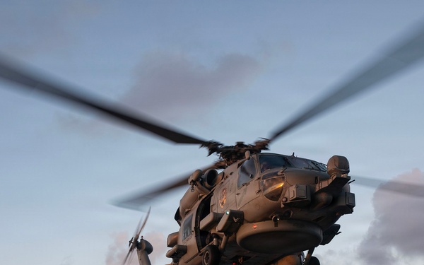 Wayne E. Meyer Conducts Flight Operations