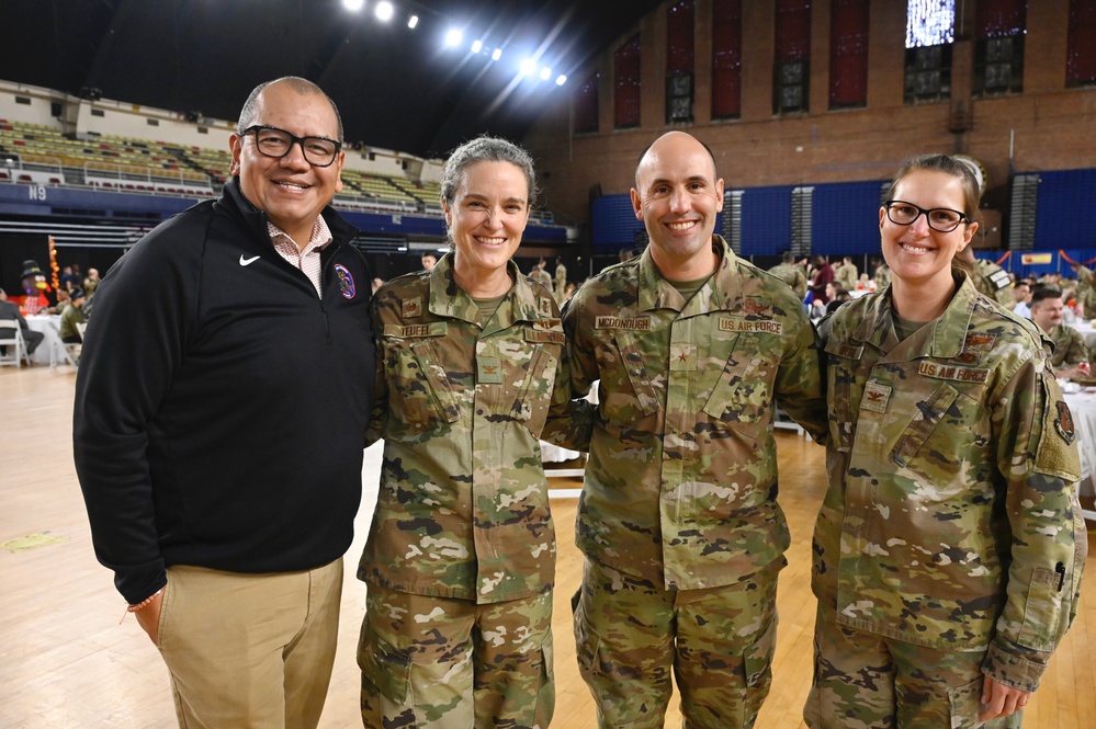 JTF-DC Leaders Serve Thanksgiving Meal to Soldiers and Airmen