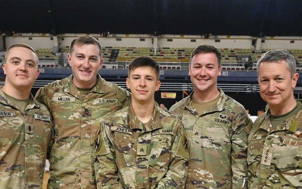 JTF-DC Leaders Serve Thanksgiving Meal to Soldiers and Airmen