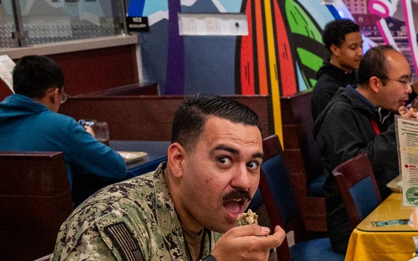 Commander Navy Region Southwest Serves Sailors on Thanksgiving