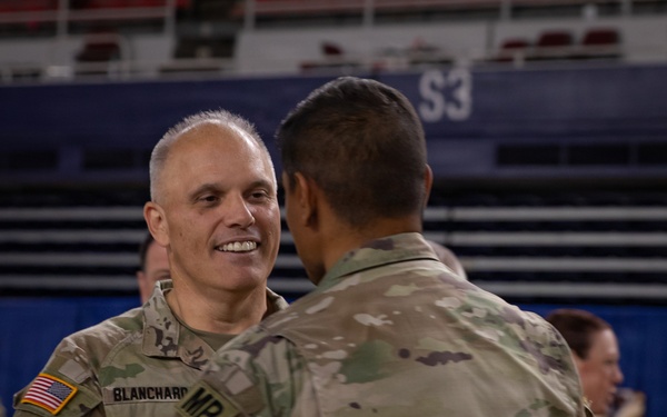 D.C. Guard Command Team Shares Light Moment With Troops