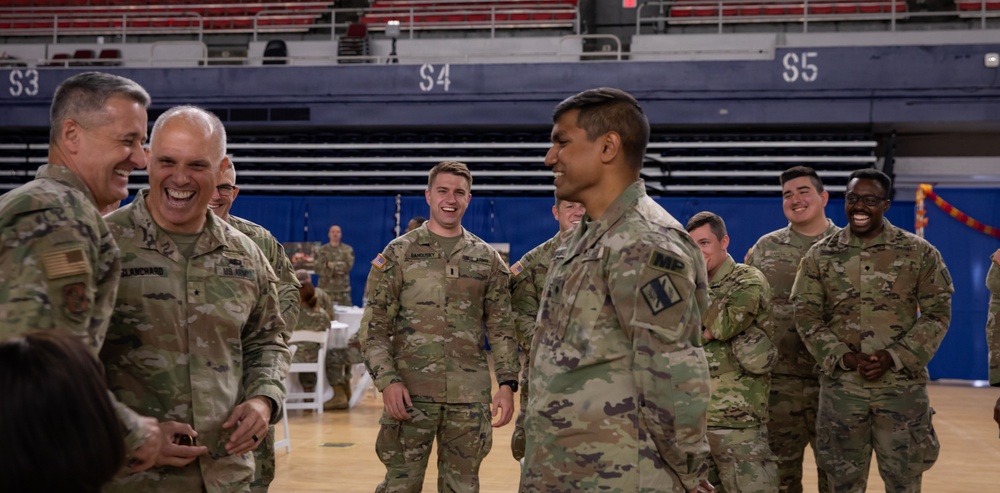 D.C. Guard Command Team Shares Light Moment With Troops