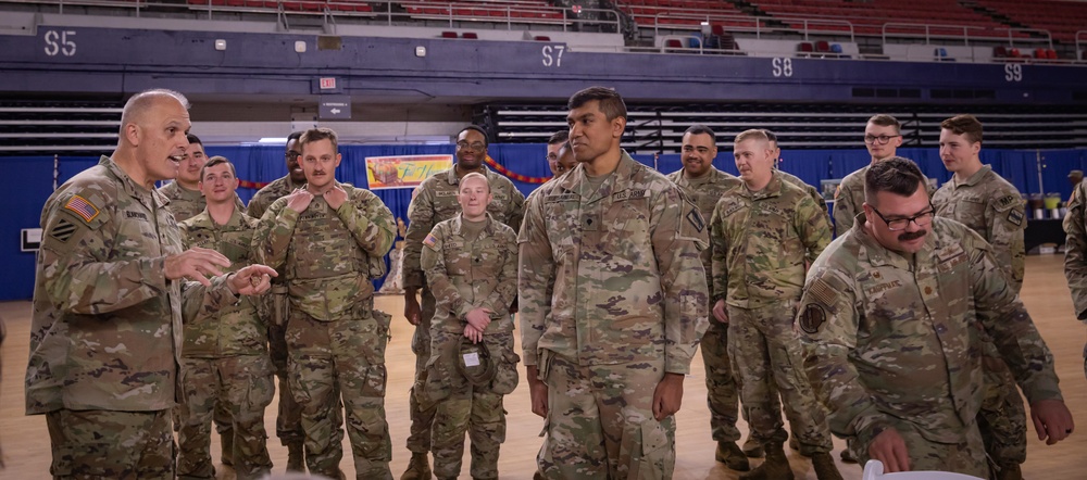 D.C. Guard Command Team Shares Light Moment With Troops