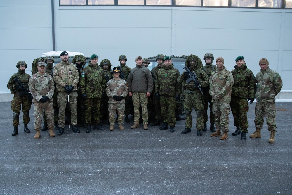 Command Senior Enlisted Leader, Chief Warrant Officer Zoltán Kaszab Visits Camp Tapa