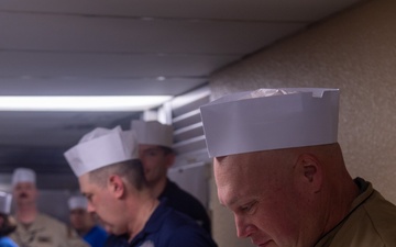 Ronald Reagan Sailors Celebrate Thanksgiving