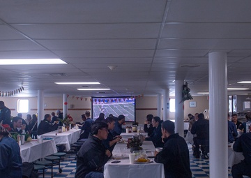 Ronald Reagan Sailors Celebrate Thanksgiving