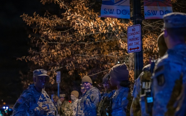 Joint Task Force–DC Honors the Fallen During Safe and Beautiful Mission