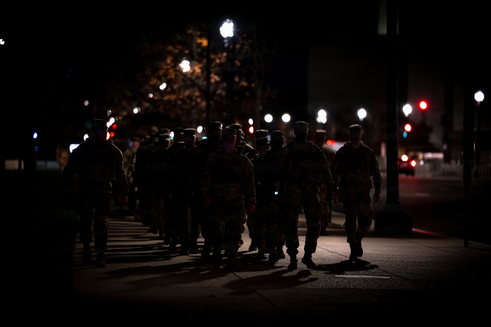 Joint Task Force–DC Honors the Fallen During Safe and Beautiful Mission