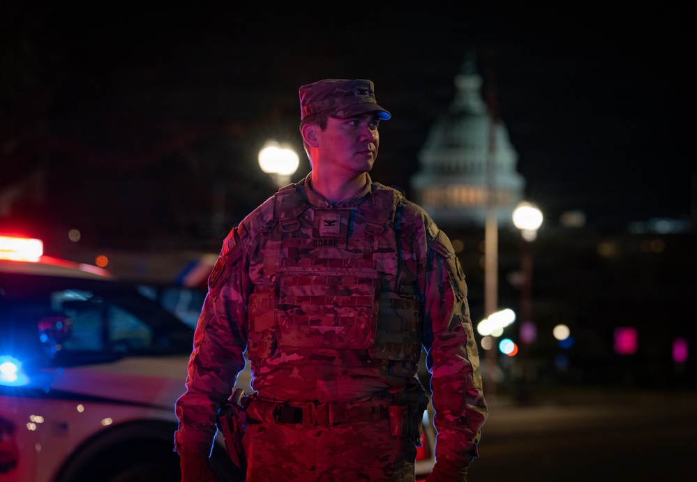 Joint Task Force–DC Honors the Fallen During Safe and Beautiful Mission