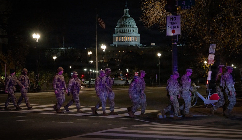Joint Task Force–DC Honors the Fallen During Safe and Beautiful Mission