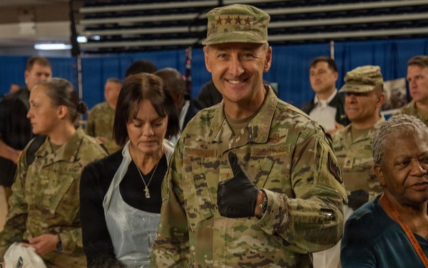 Senior leaders serve Thanksgiving meal for servicemembers