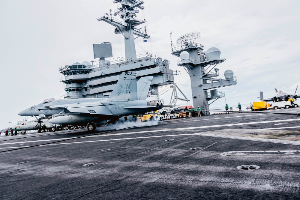 George Washington Conducts Flight Operations