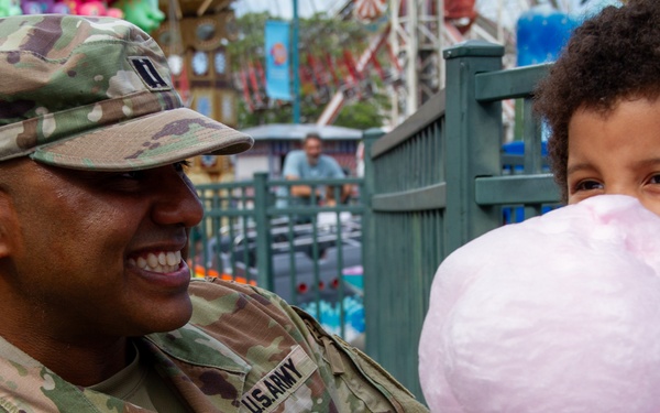 U.S. Army Reserve Soldiers Visit The Bronx Zoo