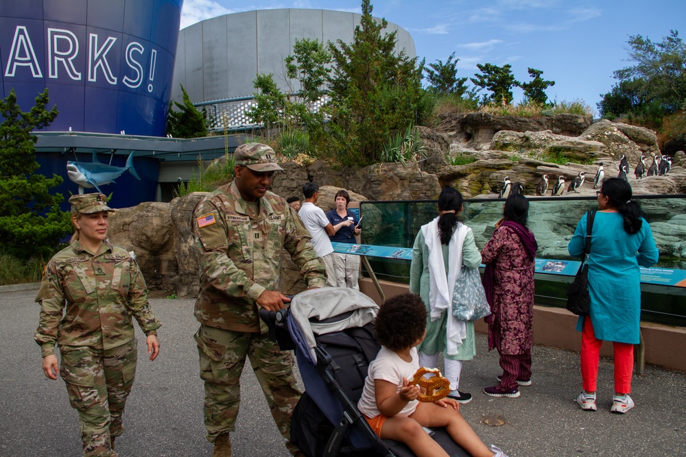 U.S. Army Reserve Soldiers Visit The Bronx Zoo