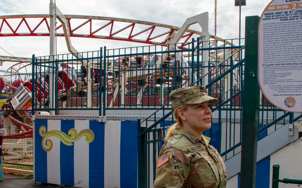 U.S. Army Reserve Soldiers Visit The Bronx Zoo
