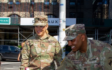 U.S. Army Reserve Soldiers Visit NYC