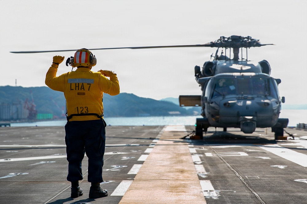 Tripoli Conducts In-Port Flight Operations