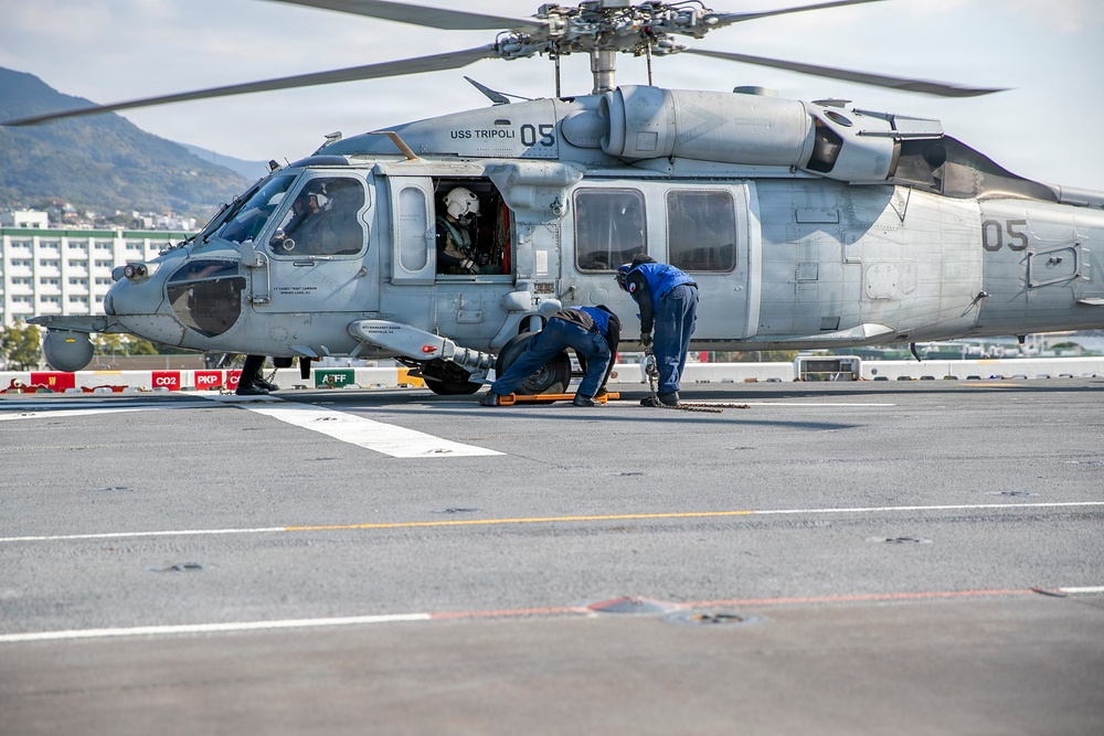 Tripoli Conducts In-Port Flight Operations