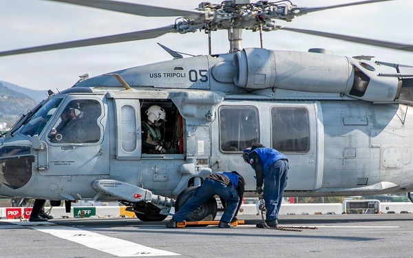 Tripoli Conducts In-Port Flight Operations